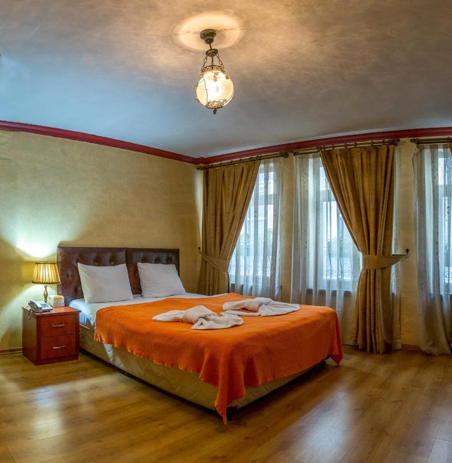 Hotel Irish 2*