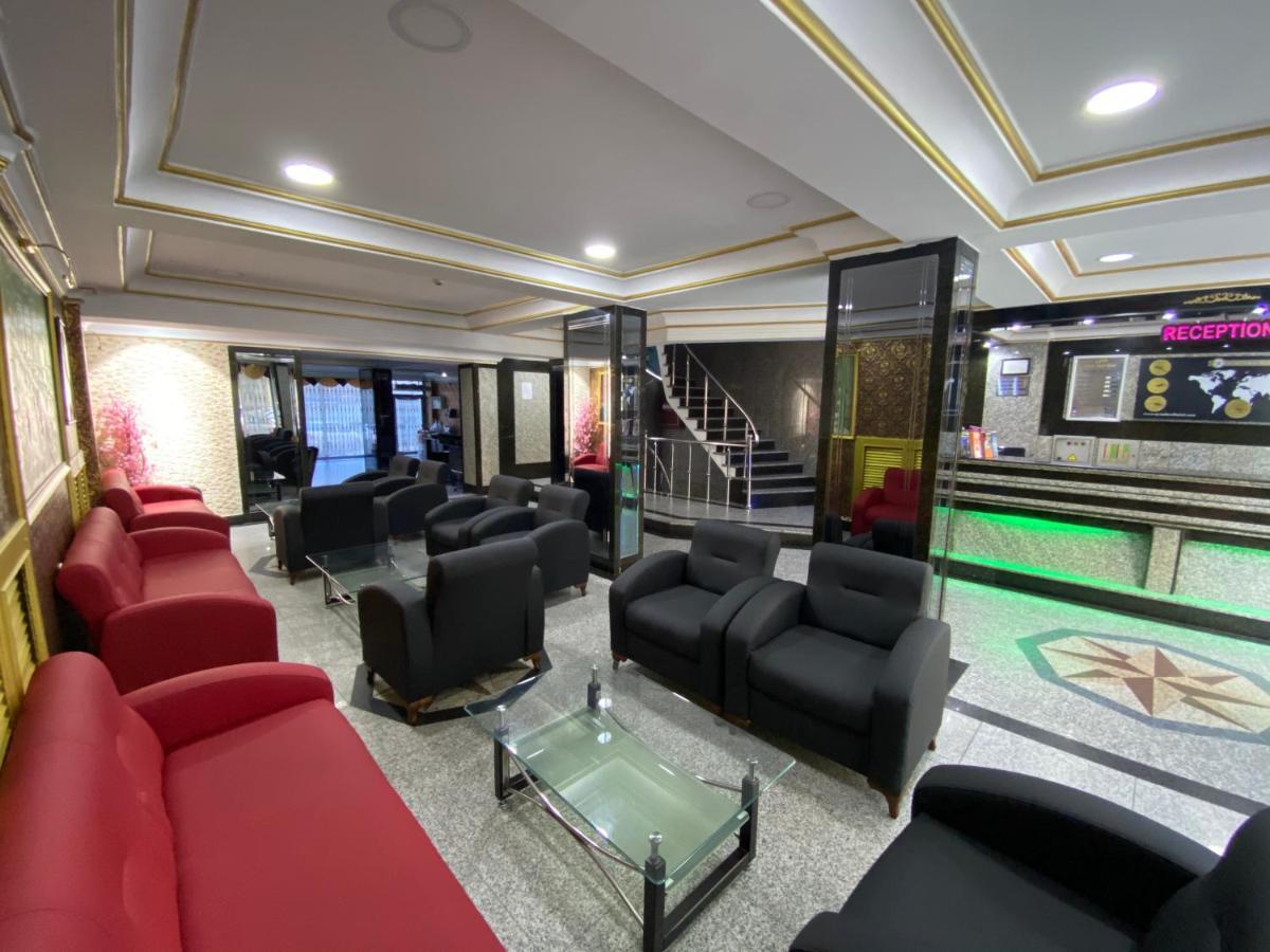Hotel Grand Oral