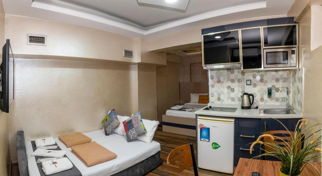 Butterfly Aparthotel 3*
