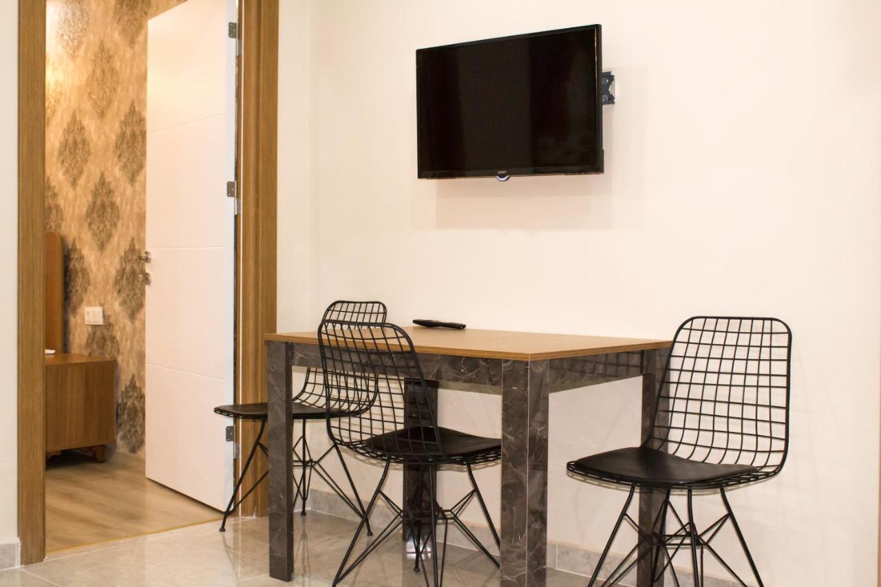 Hotel Capitol Suites Old City *