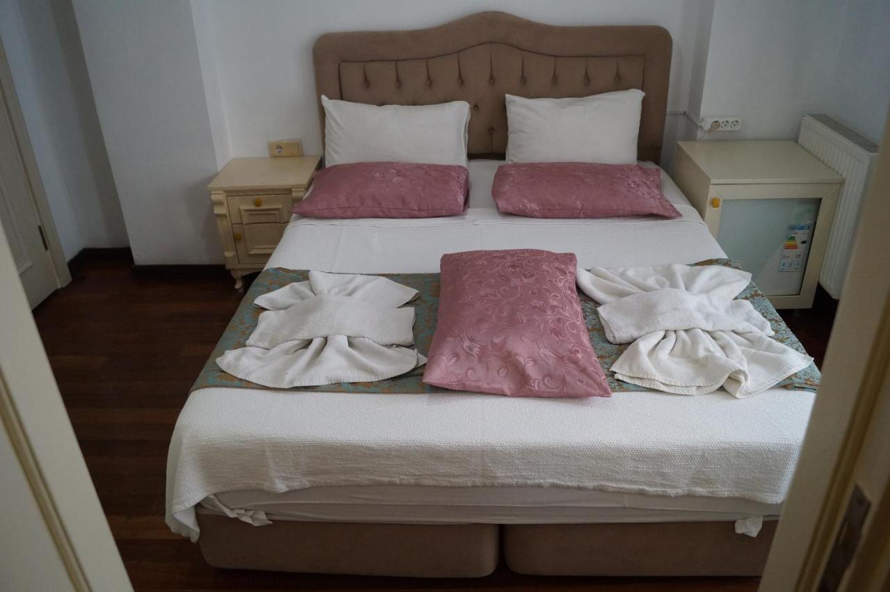 Hotel La Petite Maison 3*