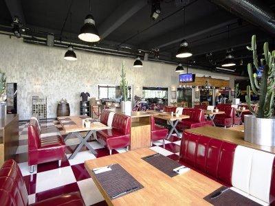 Wow Airport Hotel 4*