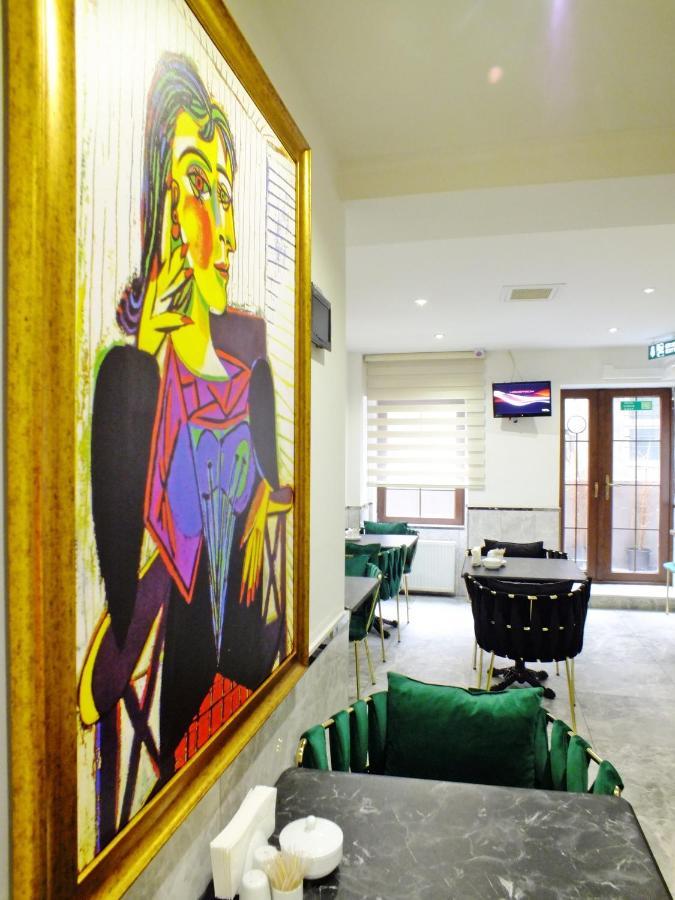 Di Pera Boutique 2*