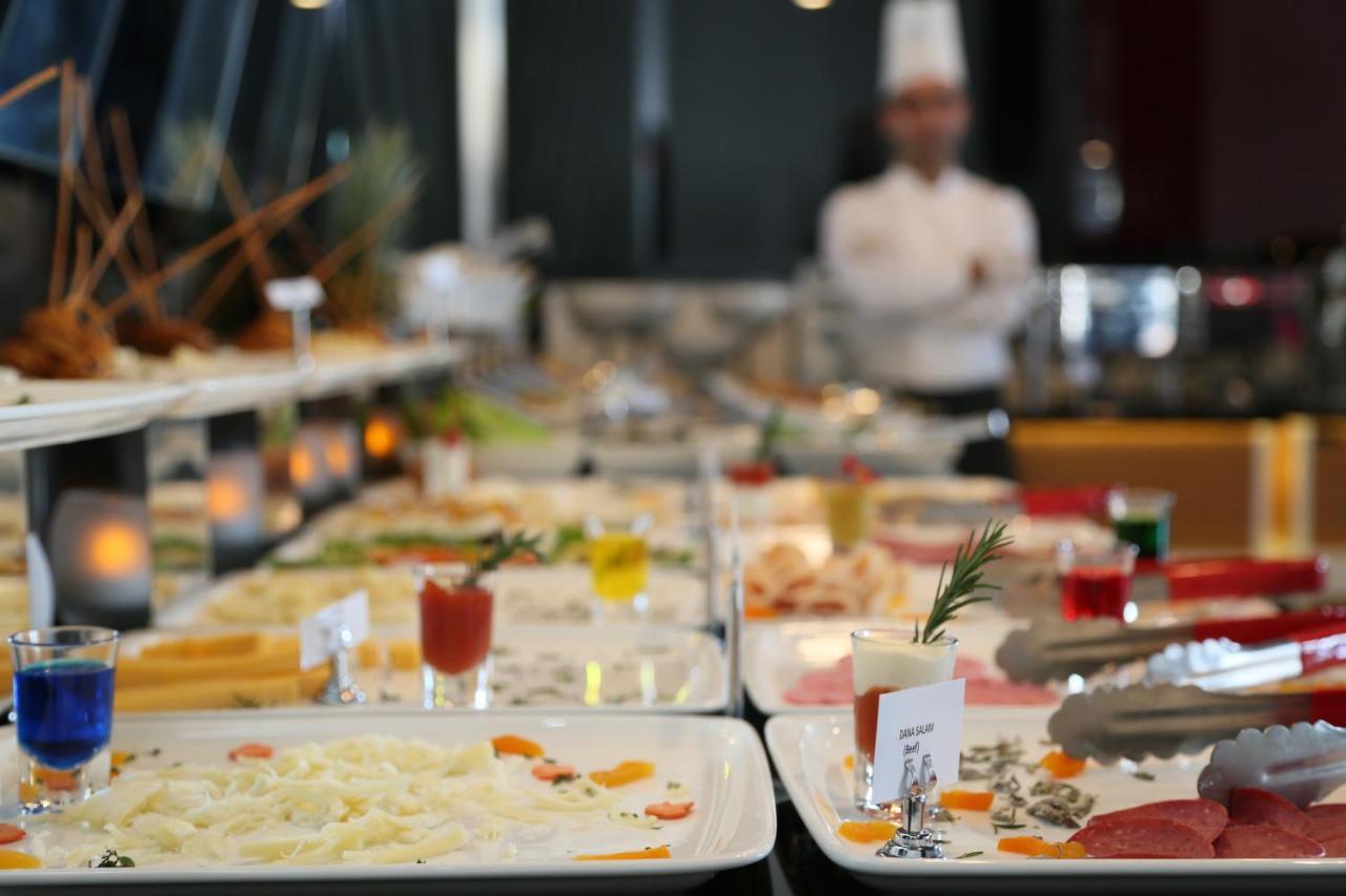 Ramada & Sisli