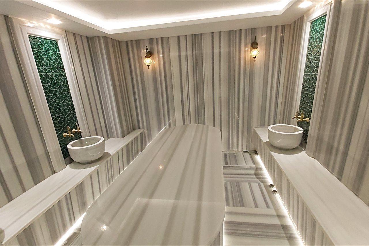 Otel Sarnic & Sarnic Premier 4*