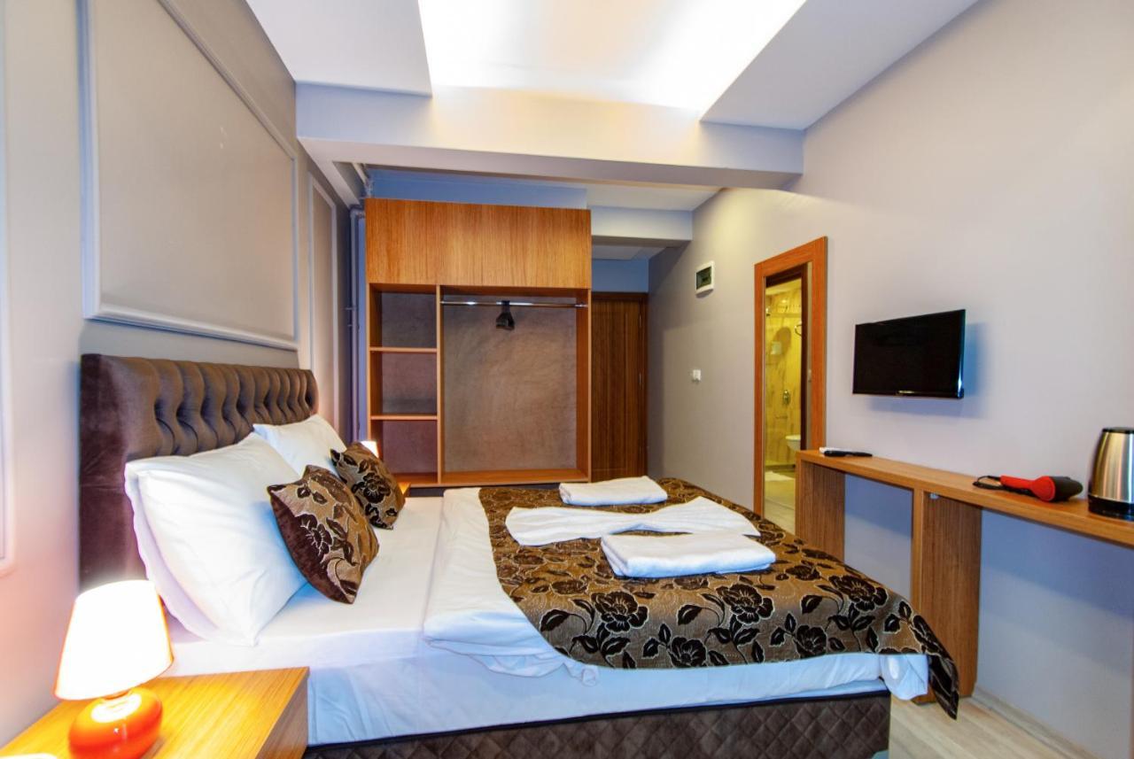 Hotel Naz Old Bazaar 3*
