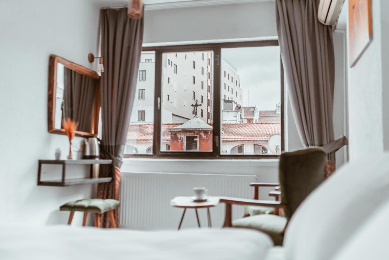 Pandan Karakoy 3*