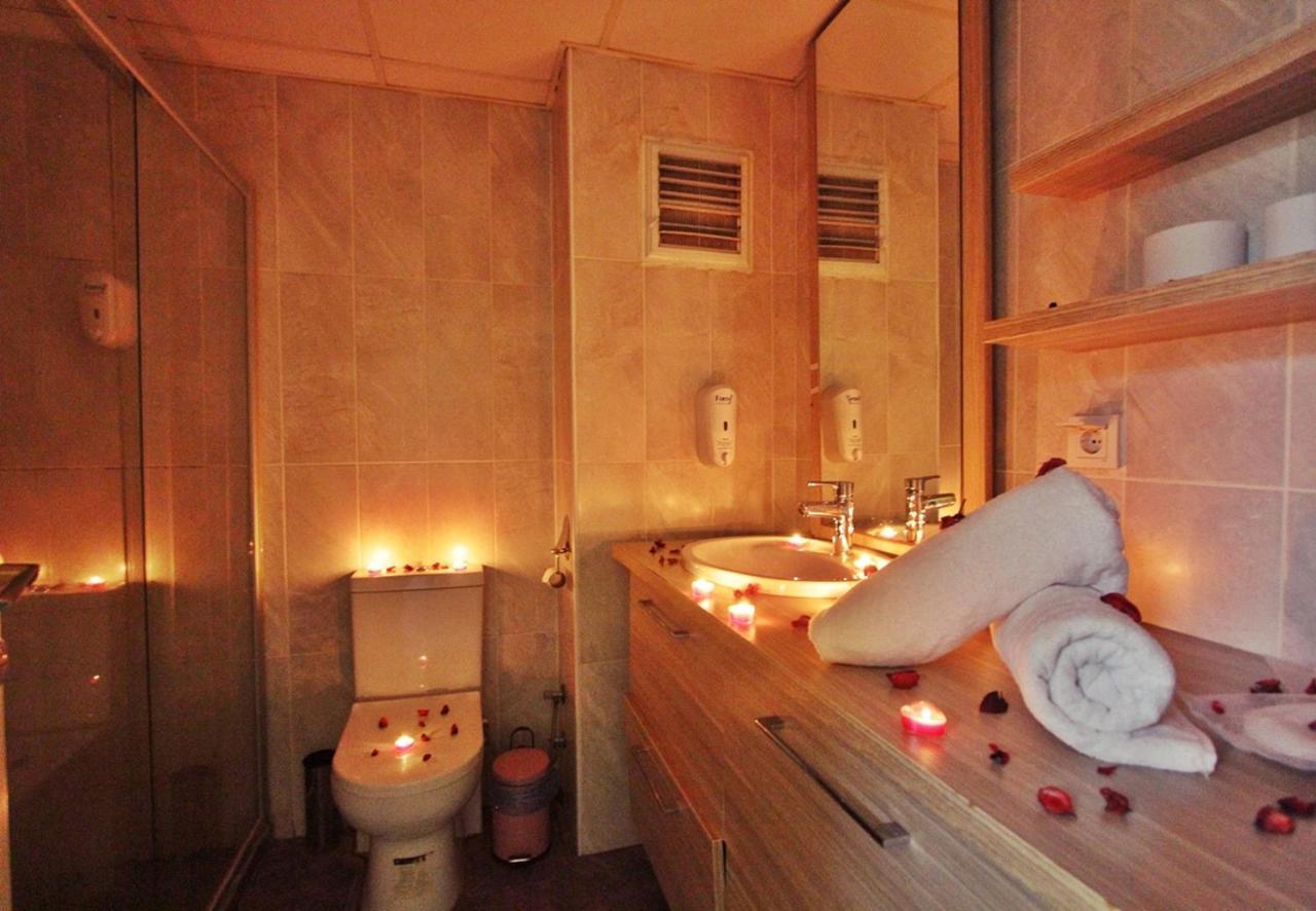 Red House Vip Apartmant Suites Aparthotel 3*