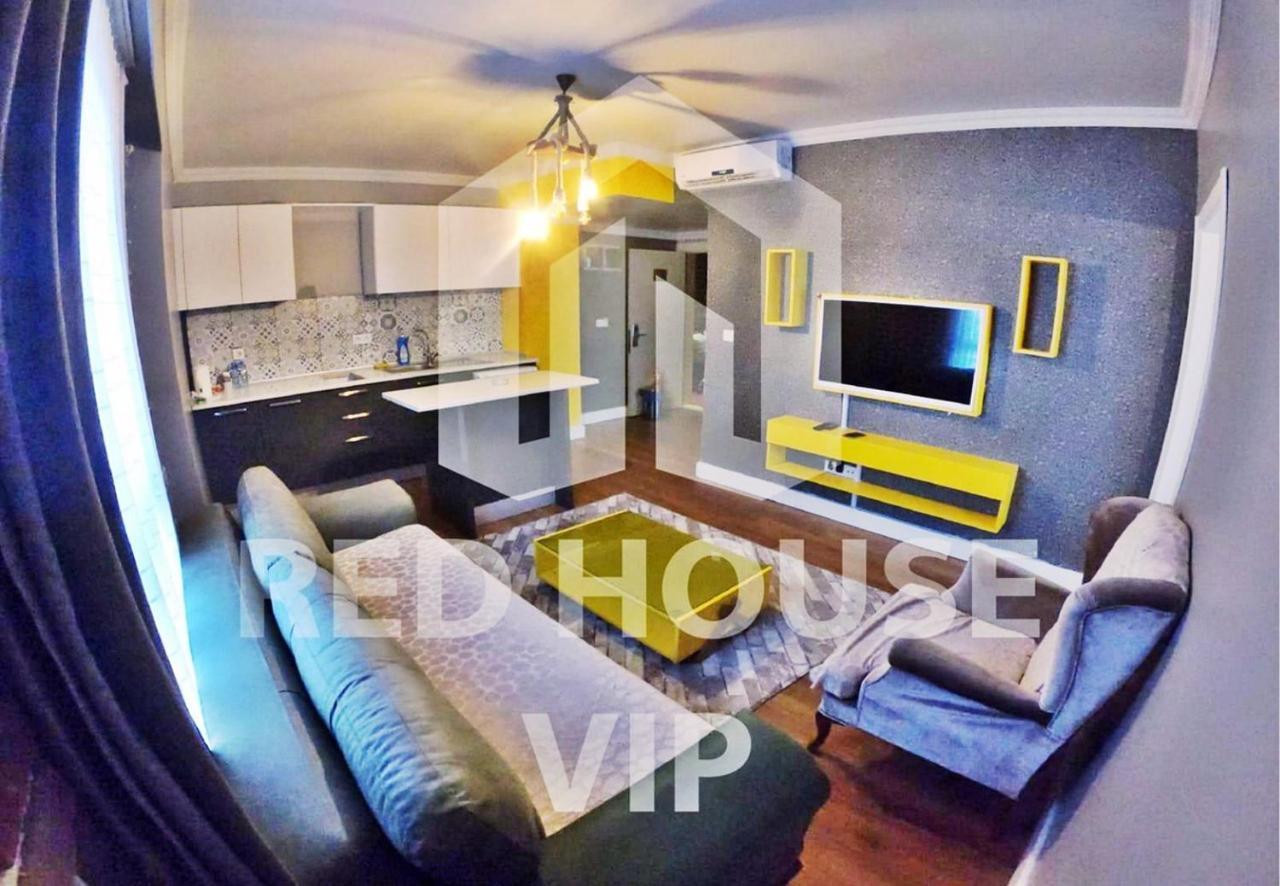 Red House Vip Apartmant Suites Aparthotel