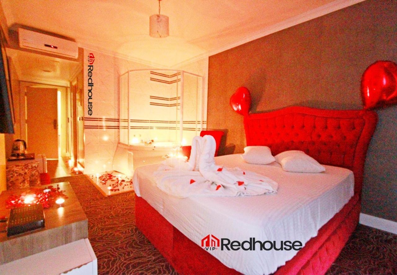 Red House Vip Apartmant Suites Aparthotel