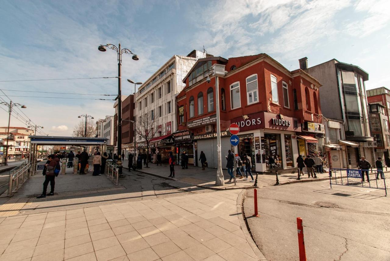 Naz Old Bazaar Hotel