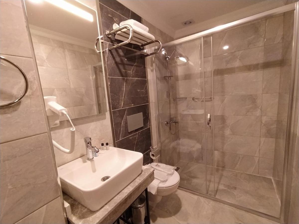 Nupera 3*