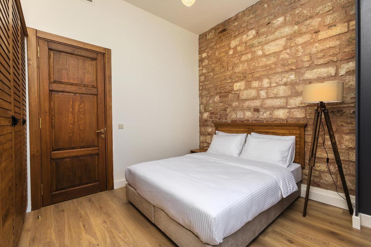 Aparthotel Raven Old 2*