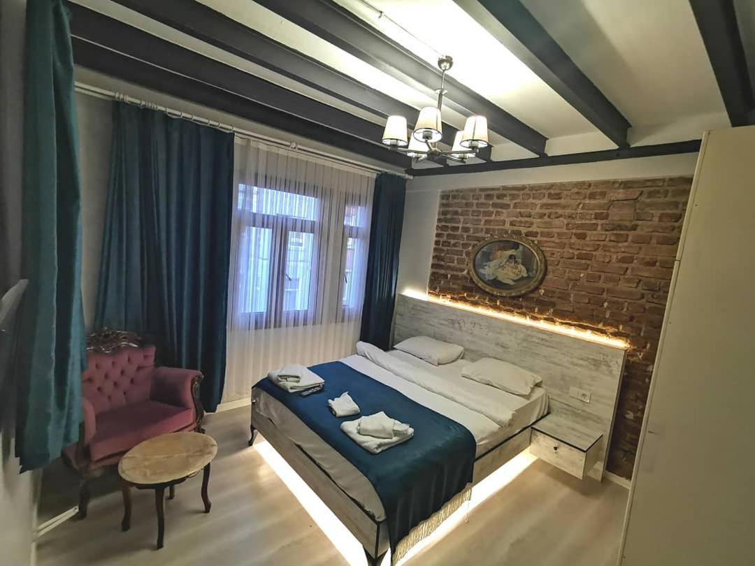 Neva River Flats Taksim *