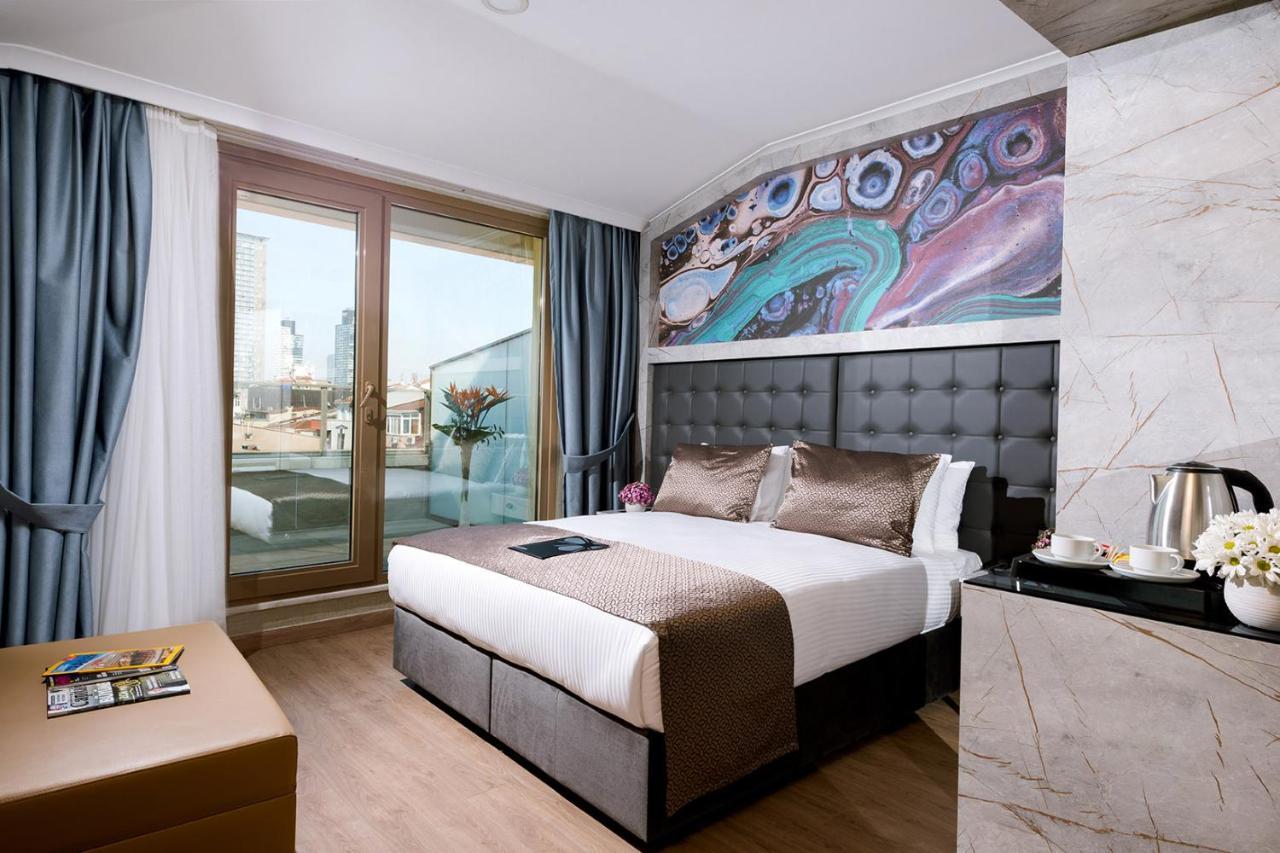 Four Sides Sisli Hotel 4*