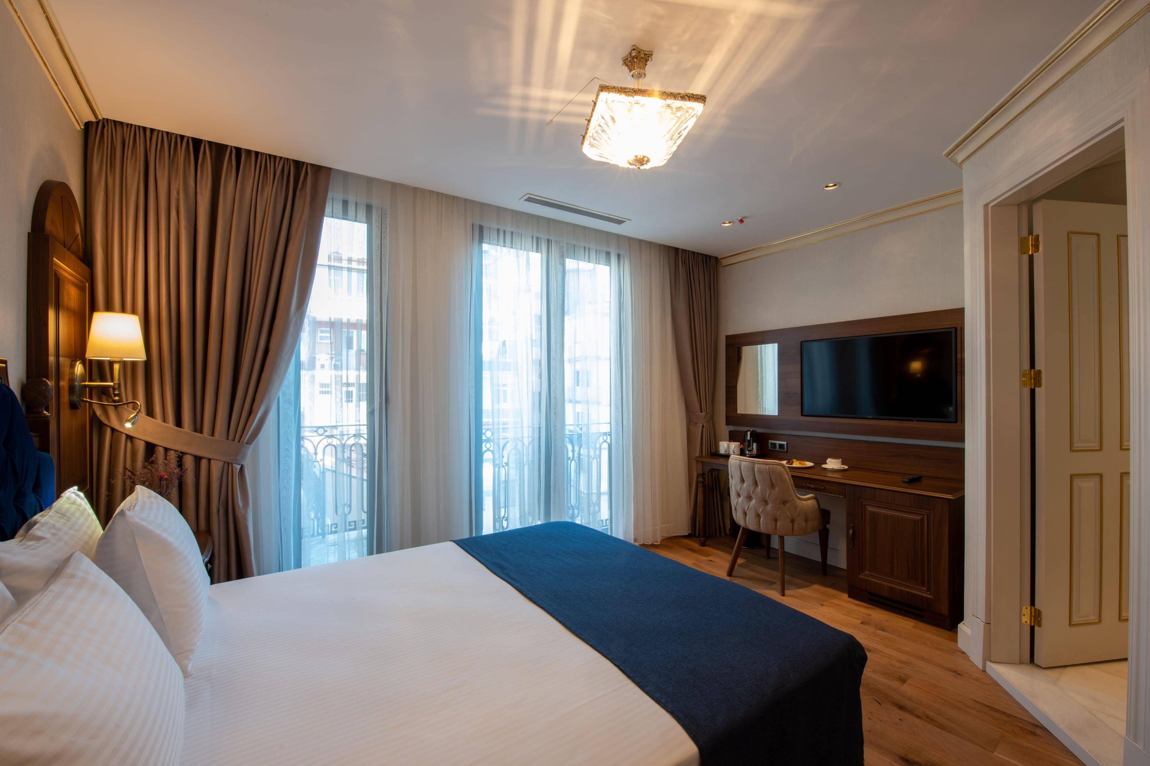 Hotel Nova Plaza Pera 4*