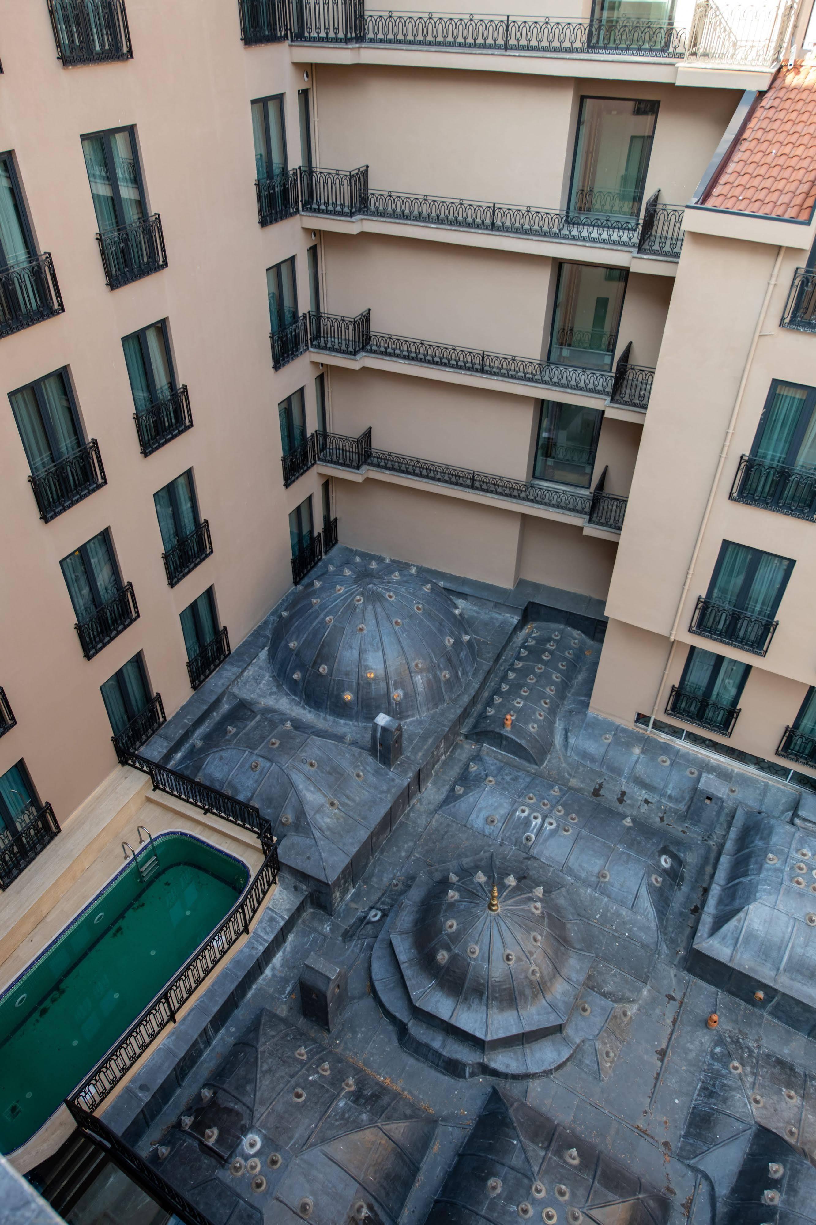 Nova Plaza Pera Hotel 4*