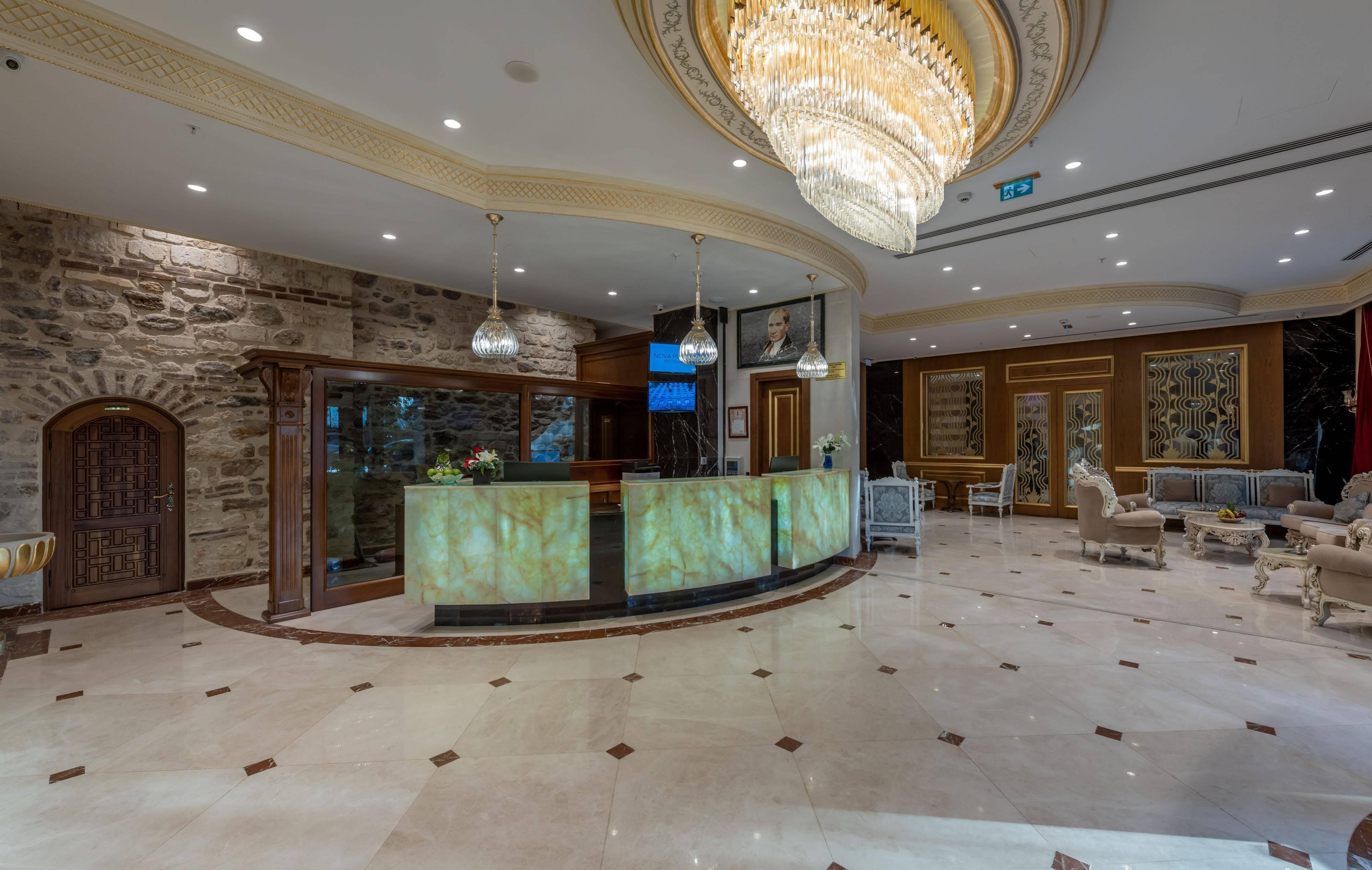 Hotel Nova Plaza Pera 4*