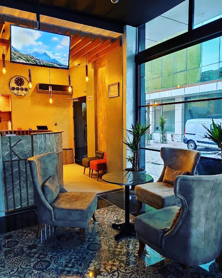 Rush Hotel 3*