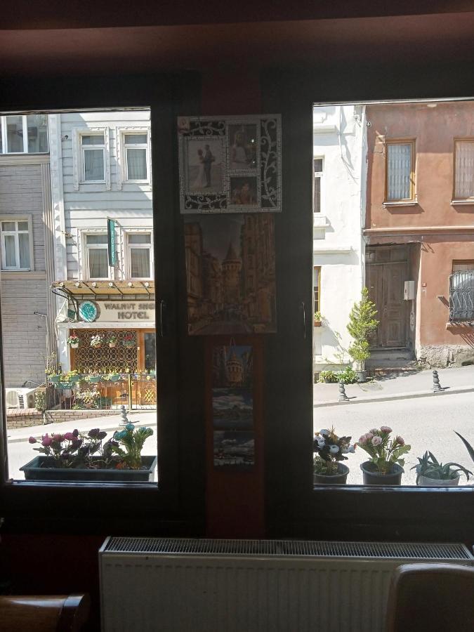 Hotel La Petite Maison 3*