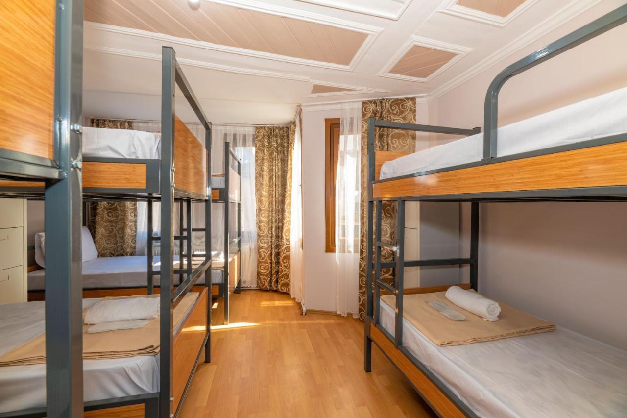 Taksim Wooden House Hostel *