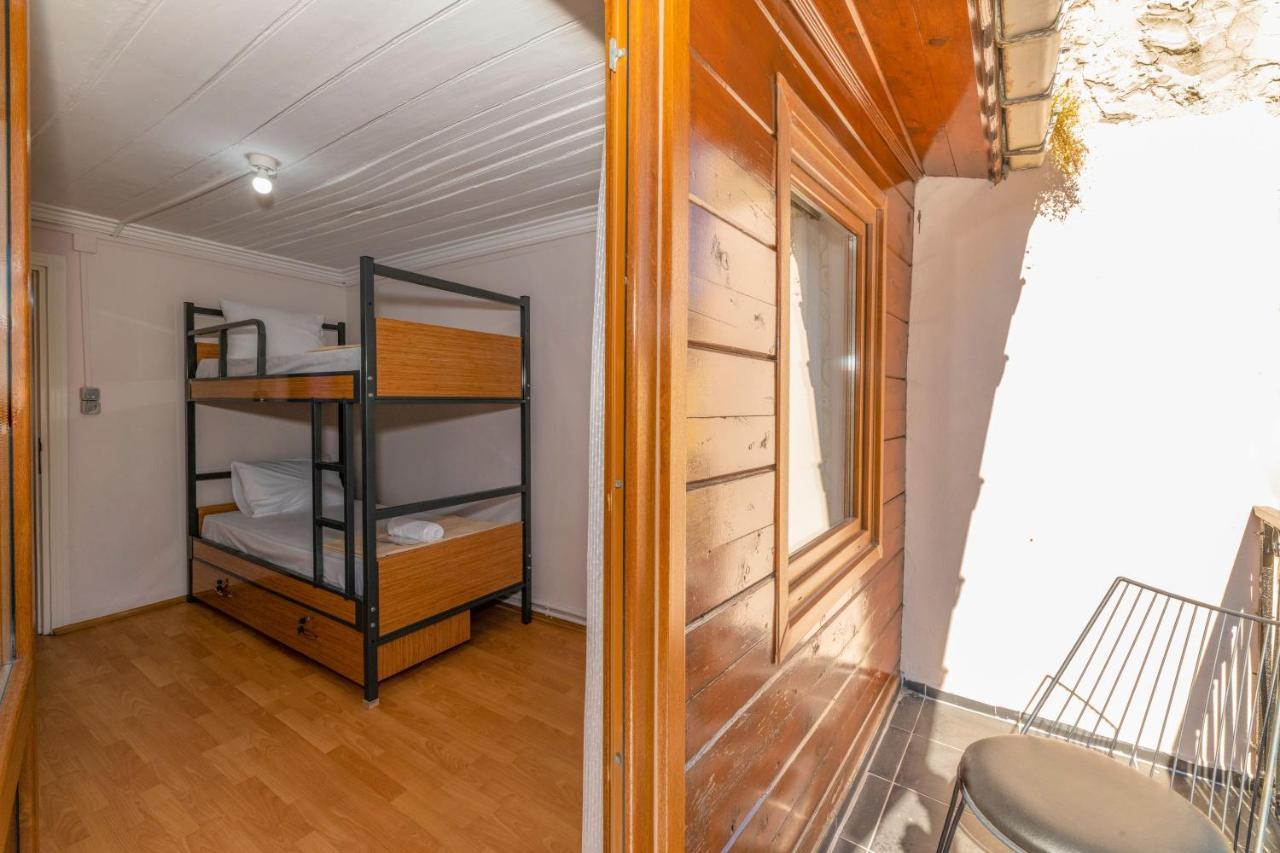 Hostel Taksim Wooden House *