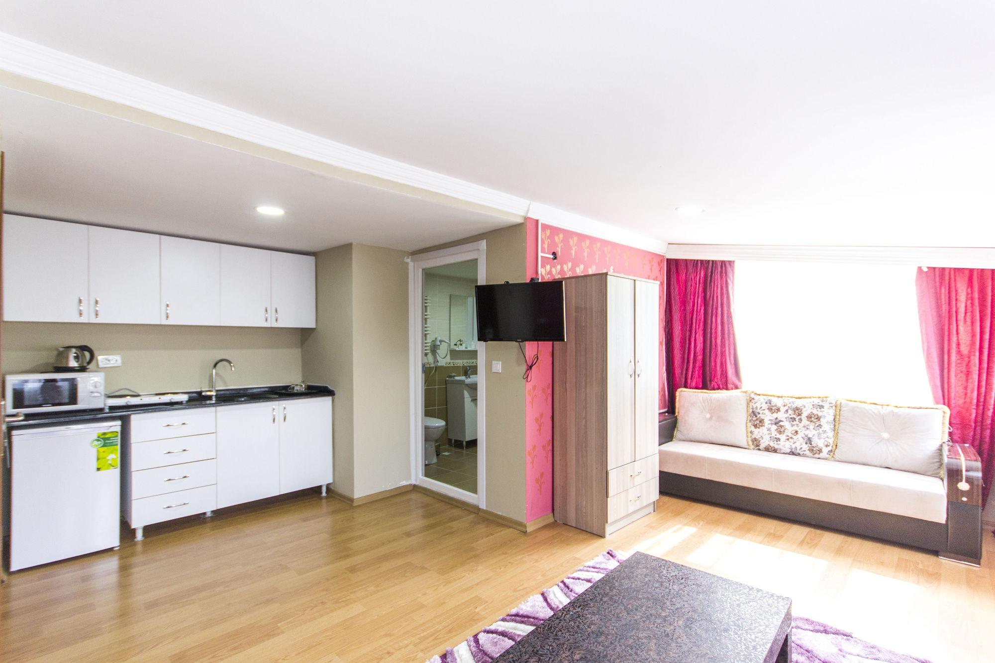 Stone Garden Apartment *