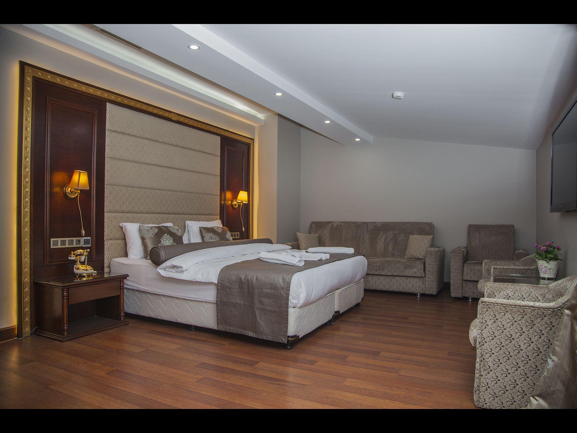 Dundar & 4*