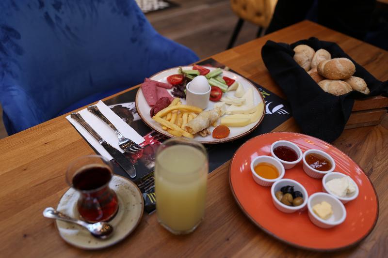 Hotel Rhiss Maltepe 4*