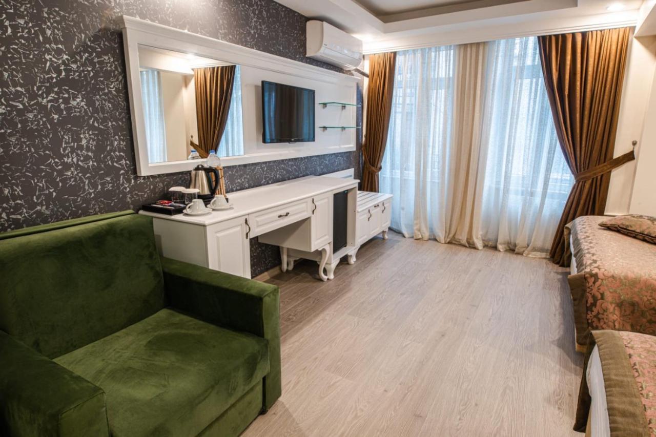 Lazz Hotel