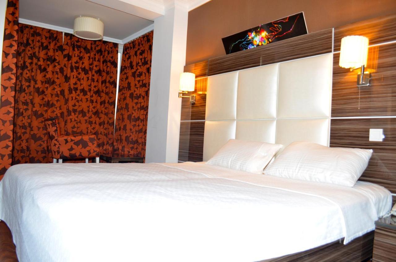 Hotel La Piano 2*