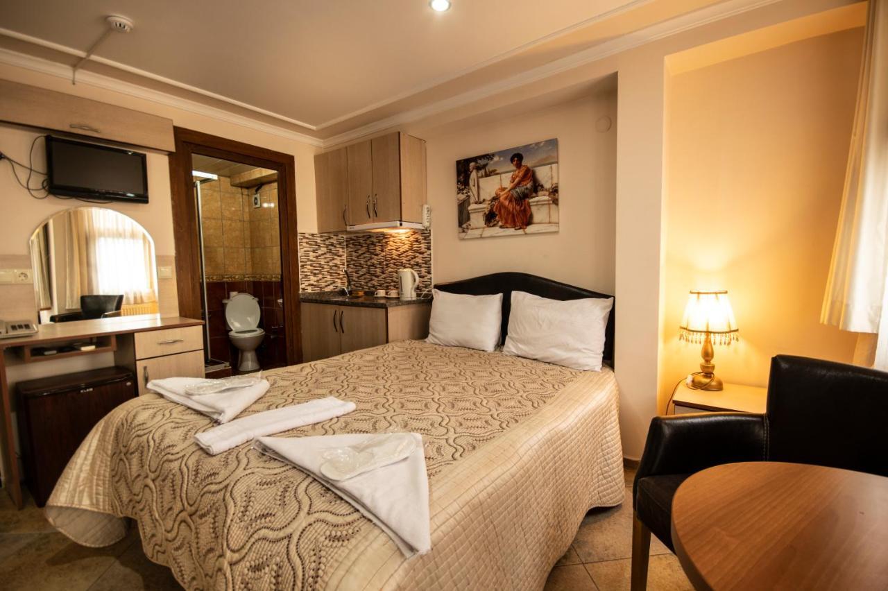 Black Pearl Aparthotel 4*