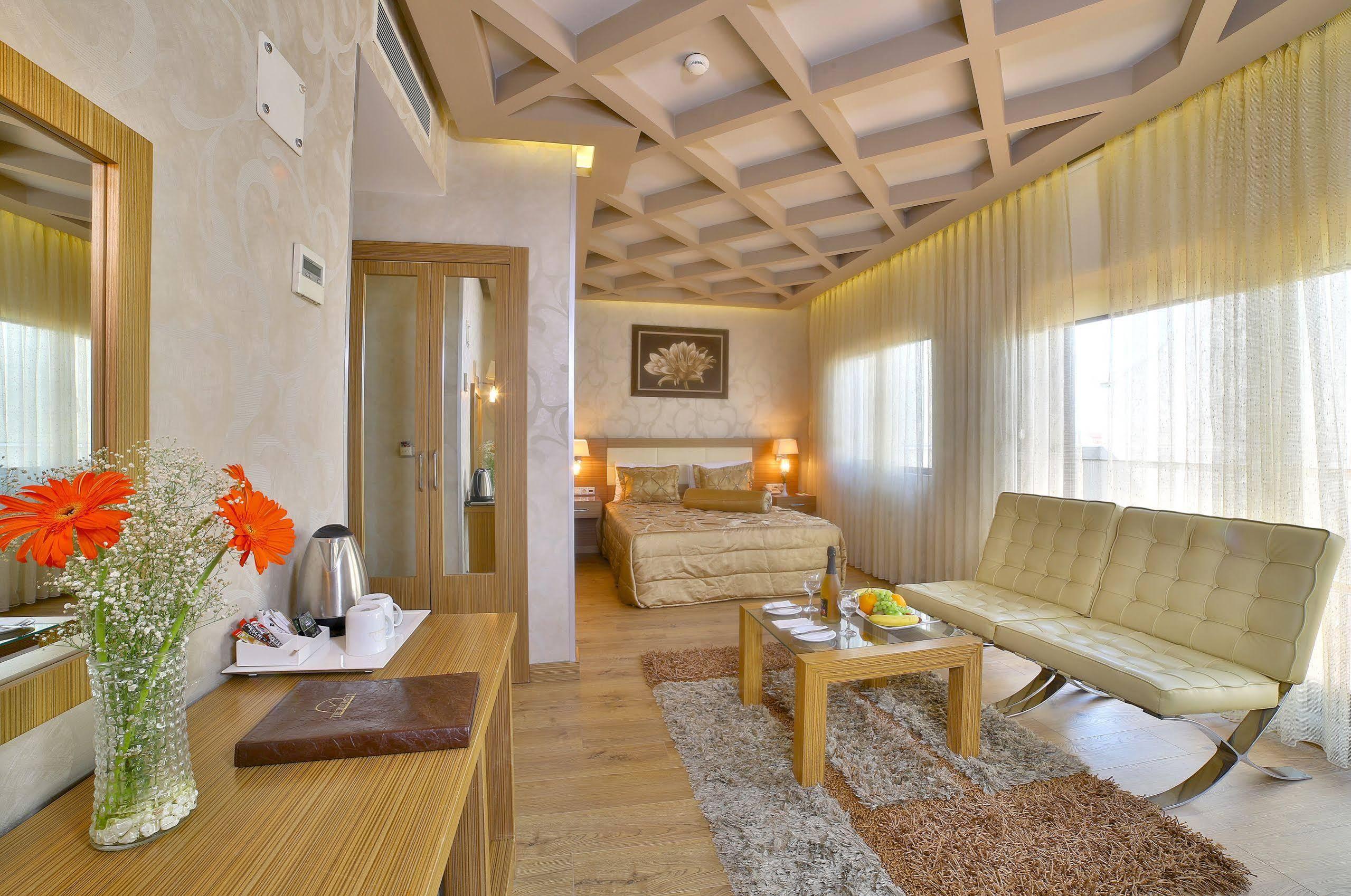 The Time Old Hotel 4*