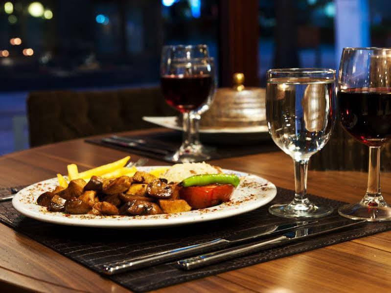 Riva Taksim Hotel 4*