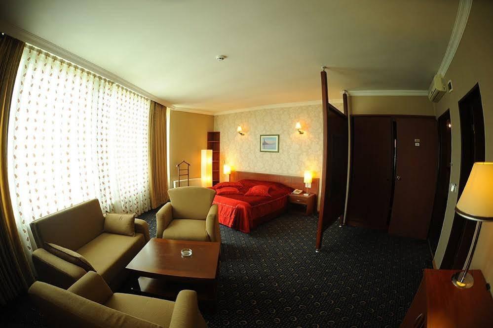 Hotel Kndf Marine 3*
