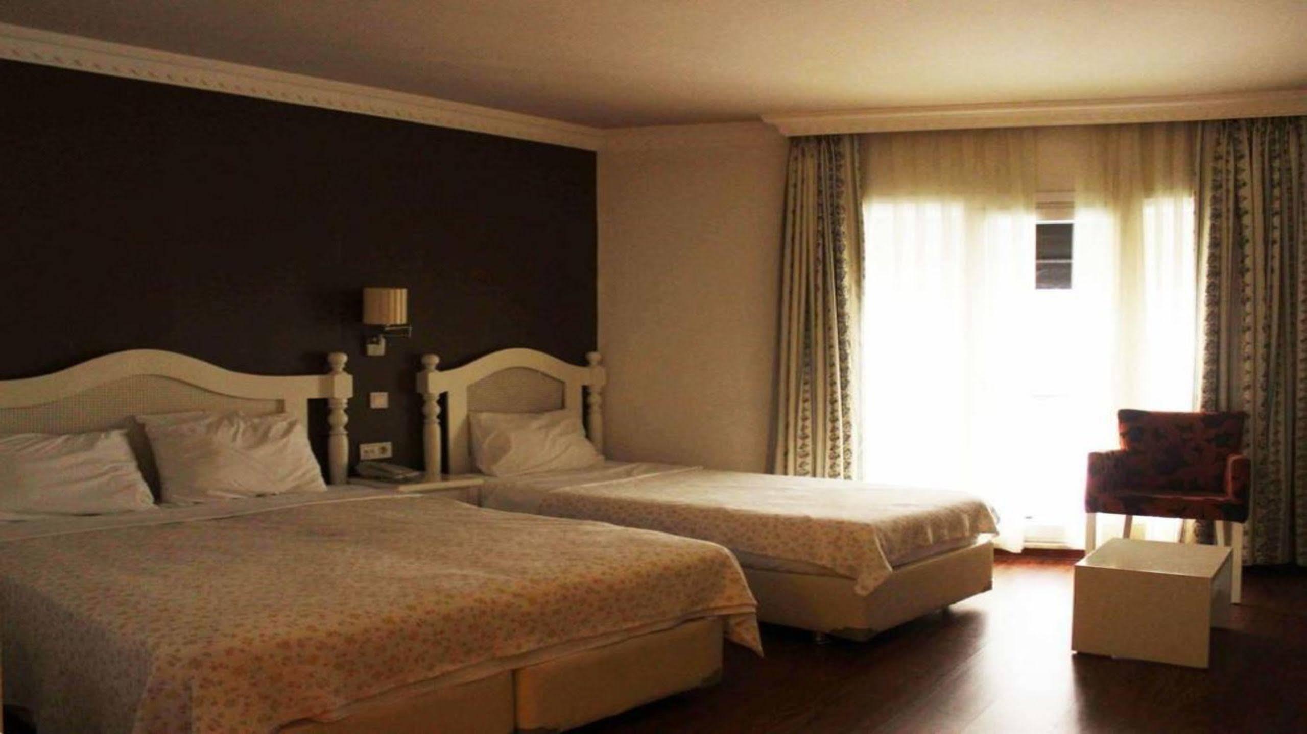 Hotel La Piano 2*