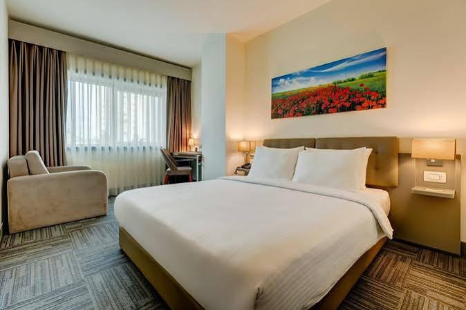 Plus Atasehir Hotel 3*