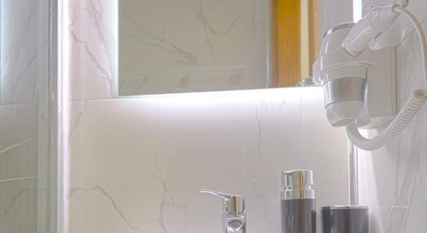 Kartal Palace Taksim Square Family Hotel 2*