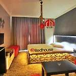 Red House Vip Apartmant Suites