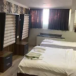Golden Hill Otel