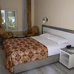 Hali Hotel
