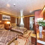 Cevheris Hotel