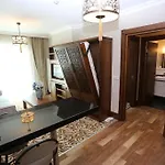 K Suites Hotel