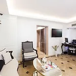 Perla Galata Hotel