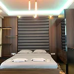 Arcadia Suit Taksim