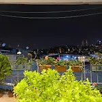 Moon Suit Taksim