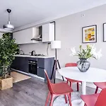 Central Flat With Sleek Interior In Sisli