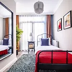 Central Flat With Sleek Interior In Sisli