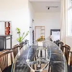 Unique Flat With Excellent Location In Beyoglu