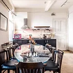 Unique Flat With Excellent Location In Beyoglu